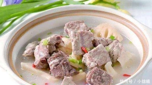 锅汤■炖排骨汤要避开“这3味料”,不仅不会去腥,还会坏了整锅汤
