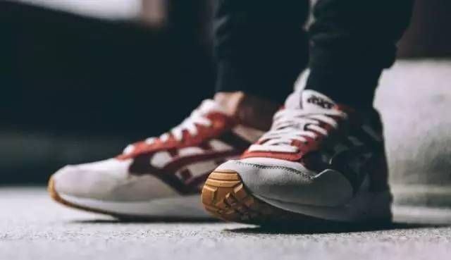  『实用』鞋子有臭味怎么办？简单实用的几招，轻松去除鞋臭，省时又省力