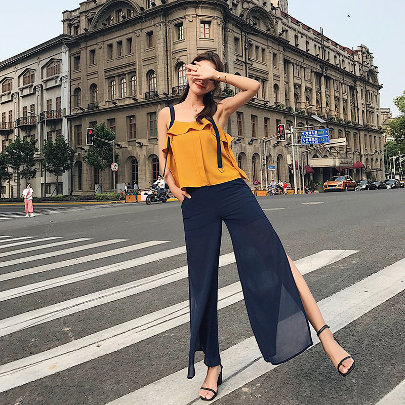 成都小姐姐秋日真会打扮,“小香风”套装走红,超适合微胖小个子