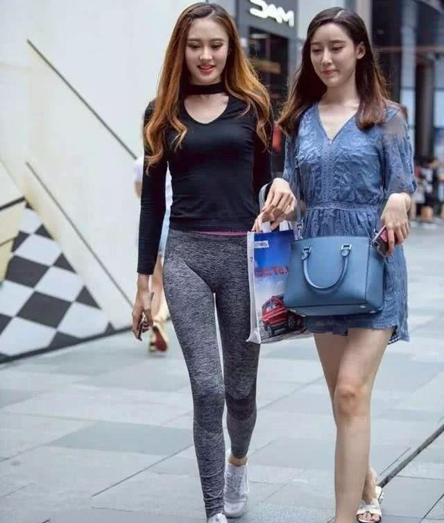 美女|美女穿黑色的针织裙简洁大方, 特别好看