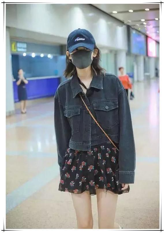 看了古力娜扎的碎花裙，再看看陈乔恩，网友：真嫩装嫩一目了然！