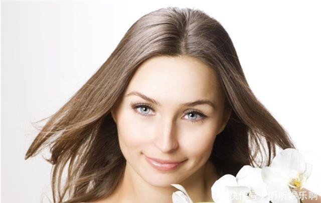 女孩子如何看上去干干净净这5点很重要，第一个很多女生做不到