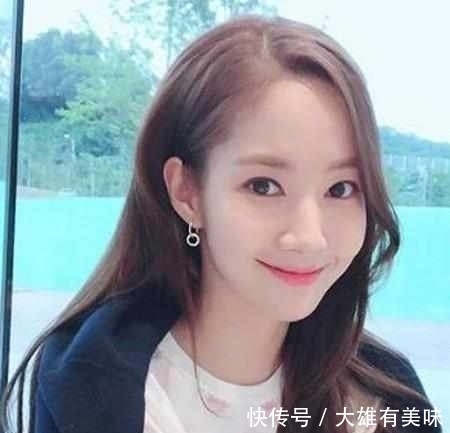  『洋娃娃』身上有4个特征的妹子，你就是“洋娃娃脸”，直男看了都无法抗拒