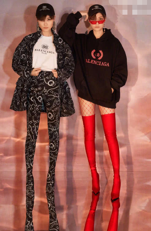 李宇春的裤子看得人强迫症都犯了，剪到只剩5公分，好想帮她缝上