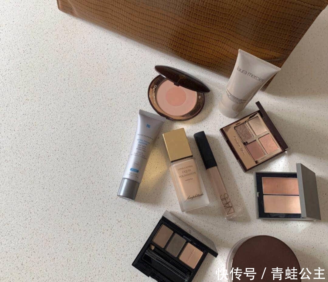  『Office』Home Office结束后，你想如何享受夏日 ？今年pick这些“硬”防晒