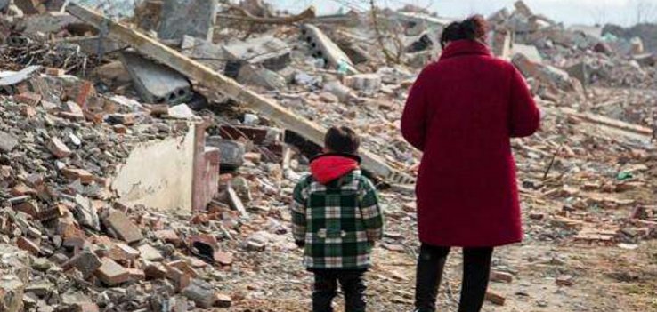  【娘家】农村出嫁的女儿，户口还在娘家，是否可以在娘家分土地