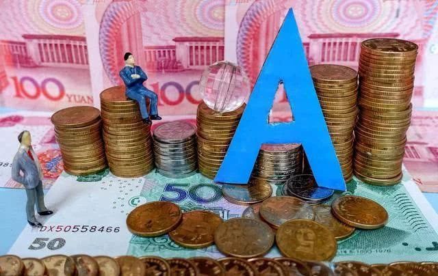 养老金“上涨标准”明确，1680元补贴即将到账，不知道亏了