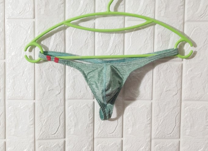 三角裤早就落伍了!如今流行“0角裤”，舒适不勒人，穿上忒得劲