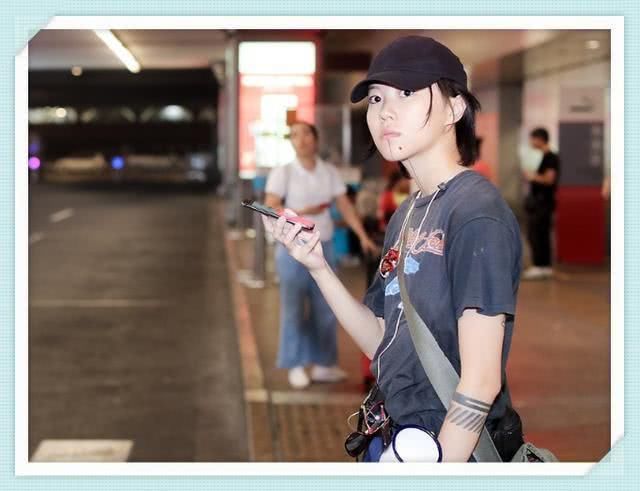 窦靖童不惧世俗眼光，继“死亡线”纹身后又纹一字，简单粗暴