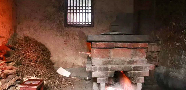  [拆除]专家：农村“土灶”污染大，必须拆除，特别第三种问题