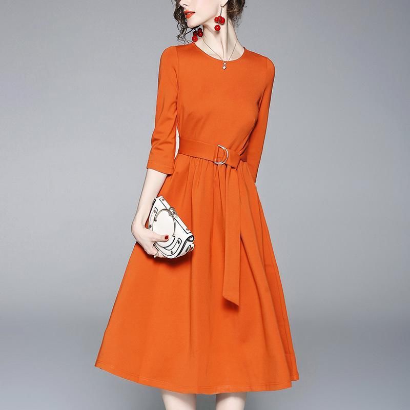 怪不得，如今的女人都在找这种秋装，真是贼美贼美的，借钱都要买