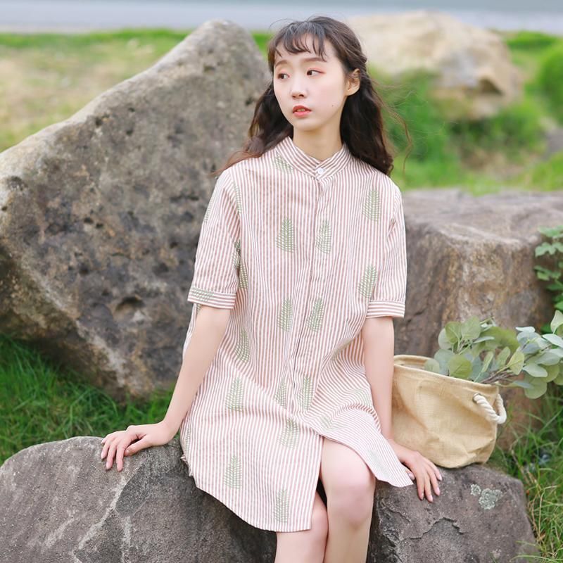 洋气女人都在穿这样的秋季女裙了，搭配高跟鞋也是超级美呢