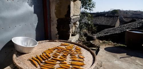 浙江700年石头村，生活用具都是石制品，仿佛回到石器时代！