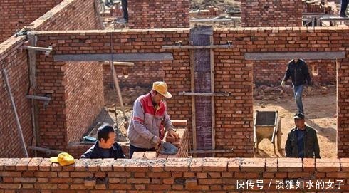  「建房」在农村建房，为什么都喜欢抬高地基？总算知道原因了