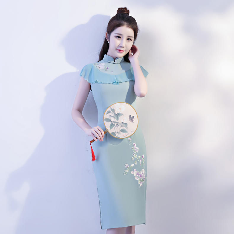 中国风旗袍的魅力，优雅又不失优雅的一种穿着，做一次古典的女人