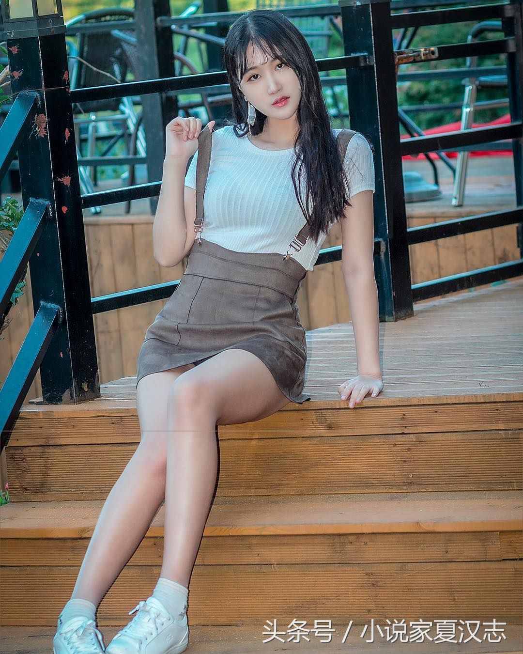 极品身材魅力短裙靓女