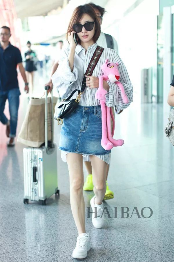 秘籍| 明星都在炫腹秀美腿，但怎么露才更高级?【海报街拍】