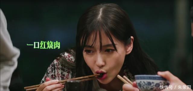 baby被尬黑假吃爆米花 节目组澄清:一粒米也值得作假?