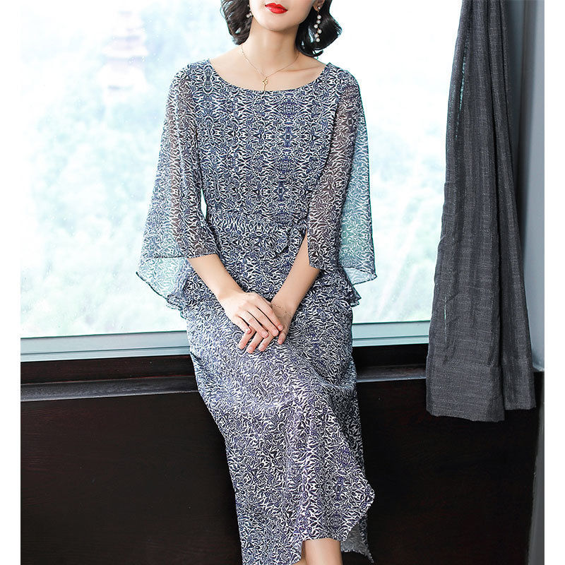 人再漂亮,也别乱穿衣,瞧下面女人穿法,洋气超美嫩