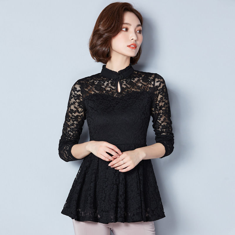 刚入秋,媳妇丢掉昂贵的真丝,买了这小衫,迷人显嫩瘦翻了