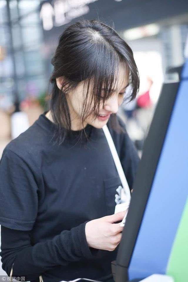 阚清子微博证实分手，郑爽微博霸气喊话：跟爽姐一起去喝酒