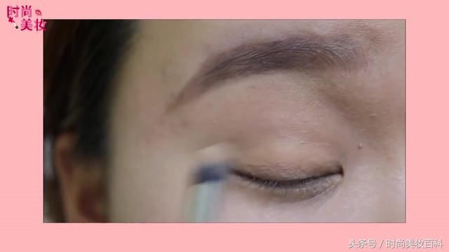眼妆技巧｜初秋的清淡眼妆