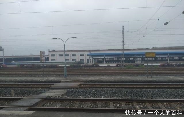 火车票价2元，车程11分钟，不检票，不排队，你就说信不信？