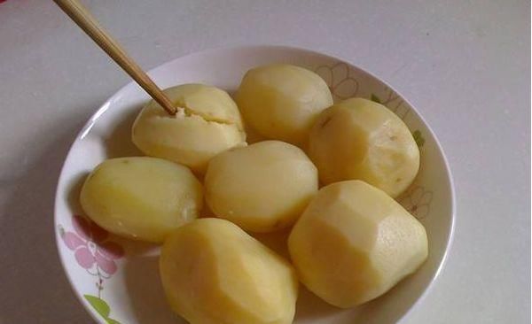 马铃薯每天这样吃，大肚腩悄悄变平了，3天就能看见效果