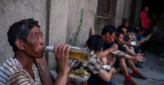  晚年生活：在农村，人到中年的70后，不想晚年凄凉，现在要做好