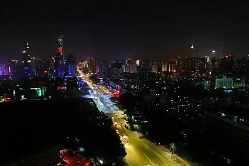 中国最受年轻人追捧的城市，北上广都排不上号，网友：超向往