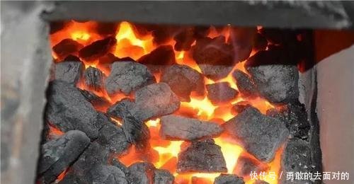 世界上最大的煤田探明储量2300亿吨，产出的煤在全球都十分罕见