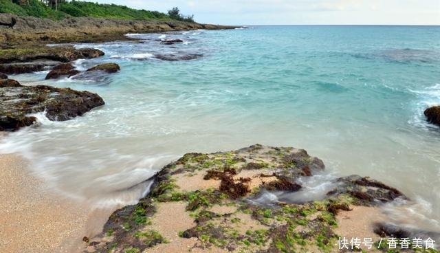 中国山东有一个县, 居住的人口越来越少, 其中有两个原因