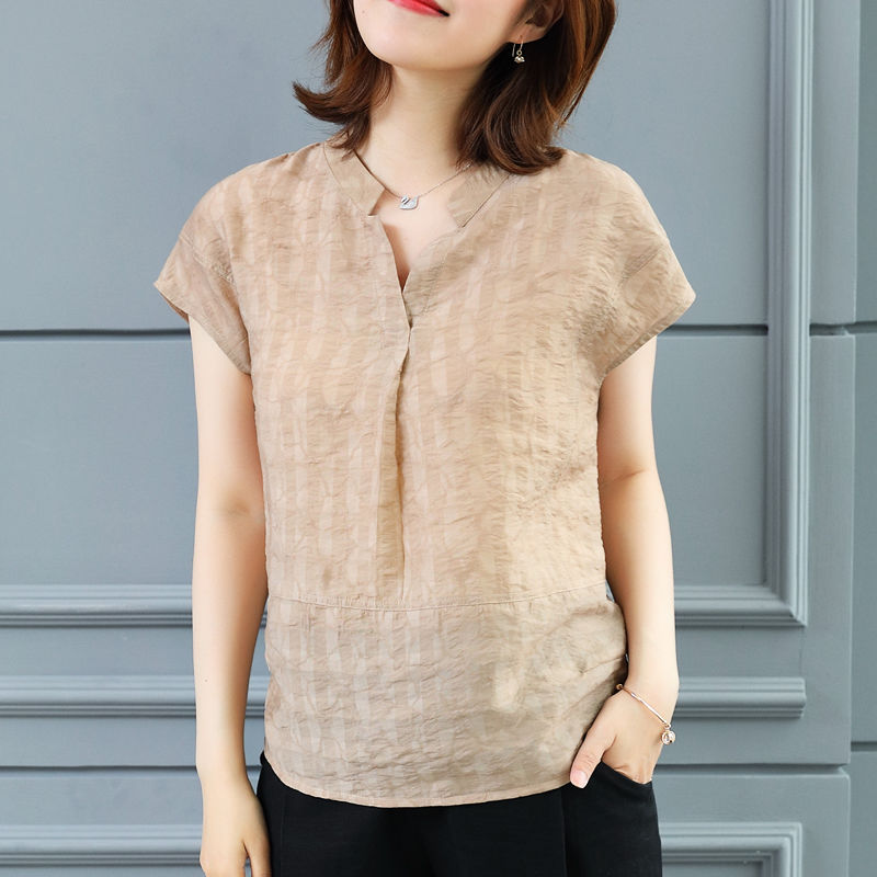 被表嫂身上的“棉麻装”，一眼给吸引住了，原来今年流行这么穿