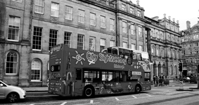 国人英国游不再满足"到此一游"