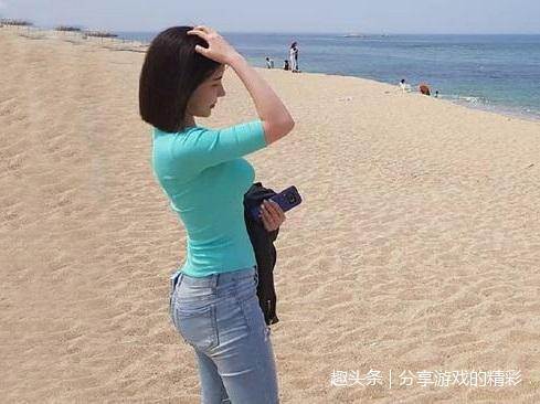 穿紧身牛仔裤的美女，小姐姐咋穿咋好看