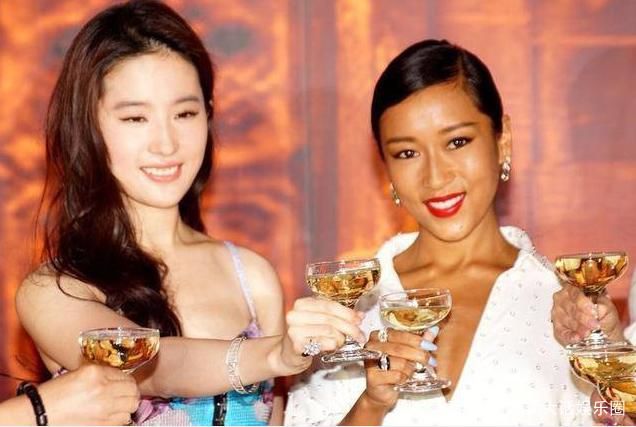 都说范冰冰、张馨予容易招黑，但娱乐圈被“黑”得最惨的却是她！