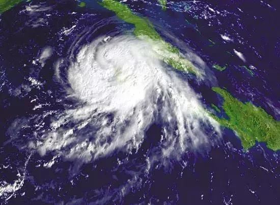 山东进入“七下八上”防汛关键期，大雨缓高温，近日还有雨