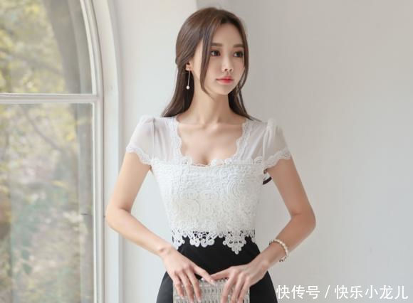 『舒适』街拍:活力满满的紧身裙美女,表现活力可爱的一面