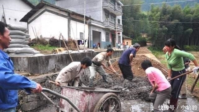  「村村」村村通却成“村村痛”, 为啥路不修宽点? 专家的解释让