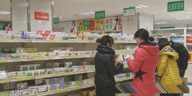 脸上长了“老年斑”不用着急，试试这个小方法，斑不见了脸还白了