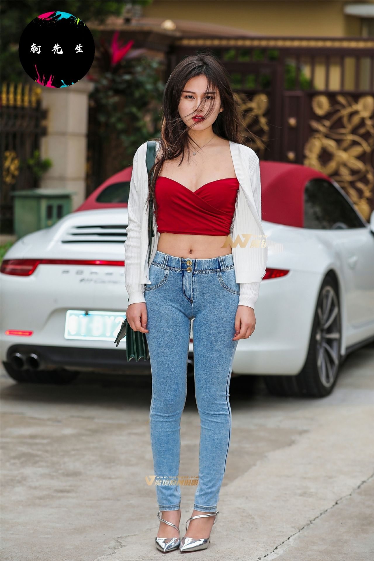 街拍“同样是女人，差距咋这么大?图四女人味十足”