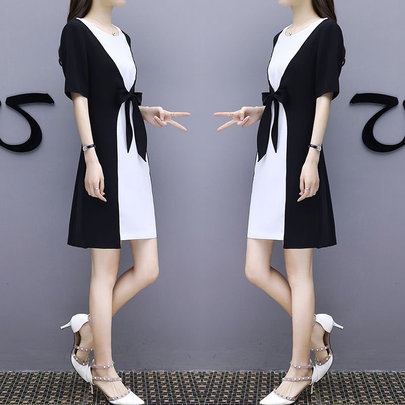 腰粗臀大的女人别傻傻穿紧身裤了，瞧瞧这些大码装，上身不瘦都难