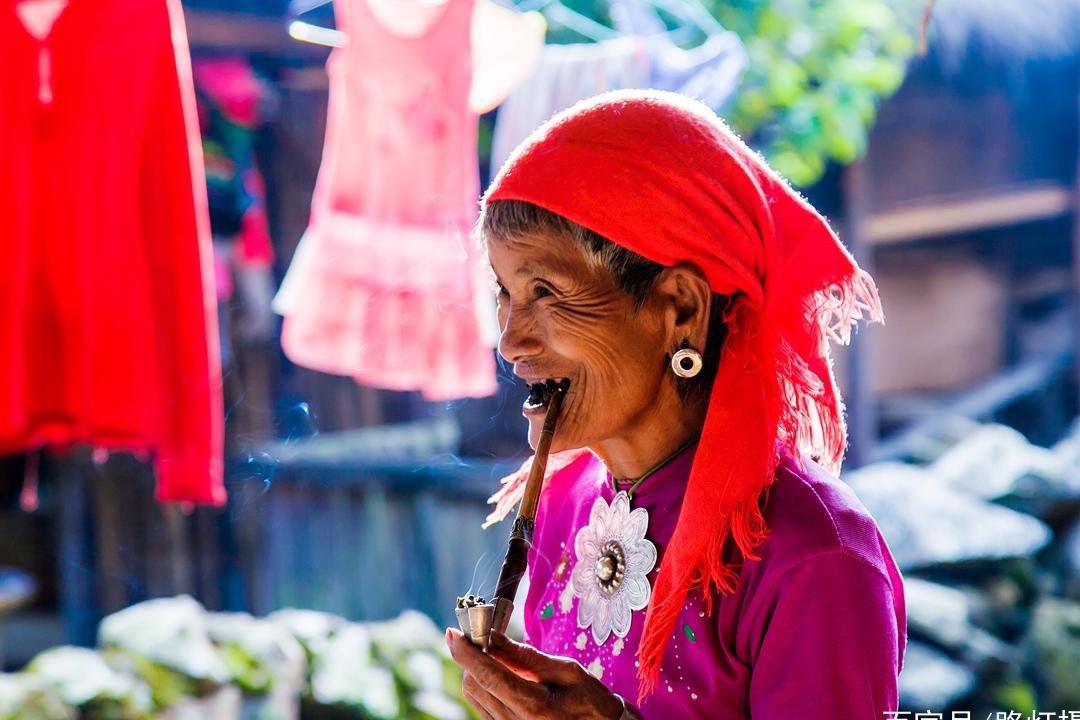 中国最后一个原始部落在云南，仅存不到300户人家