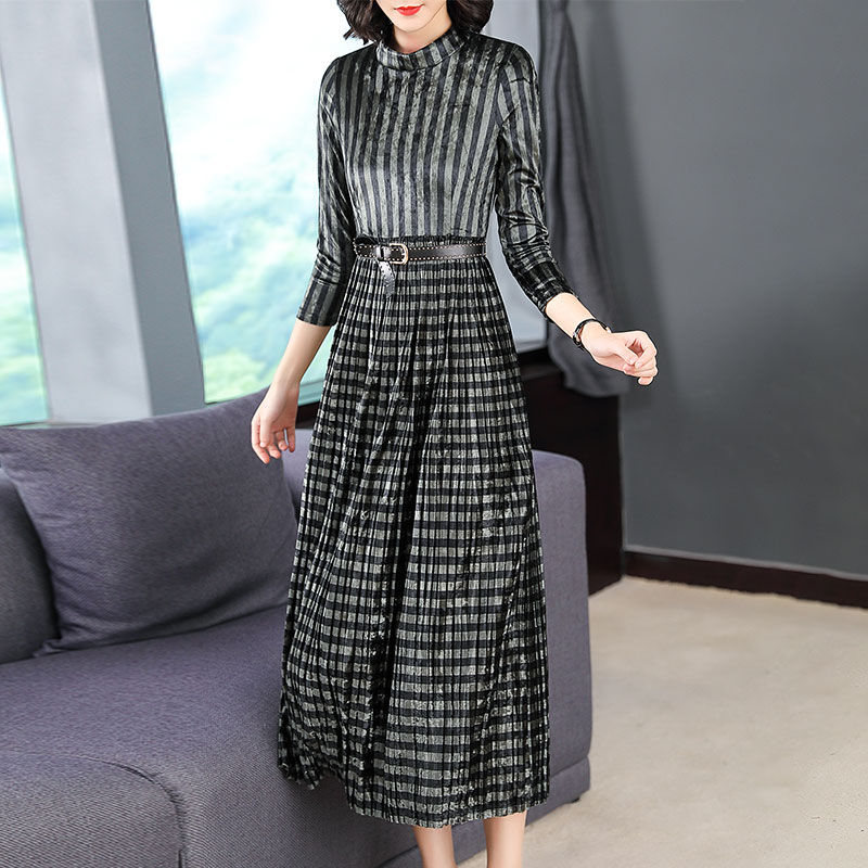 这是我见过最洋气的连衣裙，上身高贵洋气，美的让人痴狂~