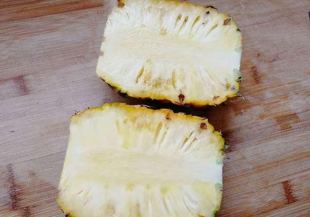  解决■菠萝蜜好吃不容易削？简易一招解决菠萝蜜，不用去皮不用挖眼，美味可口