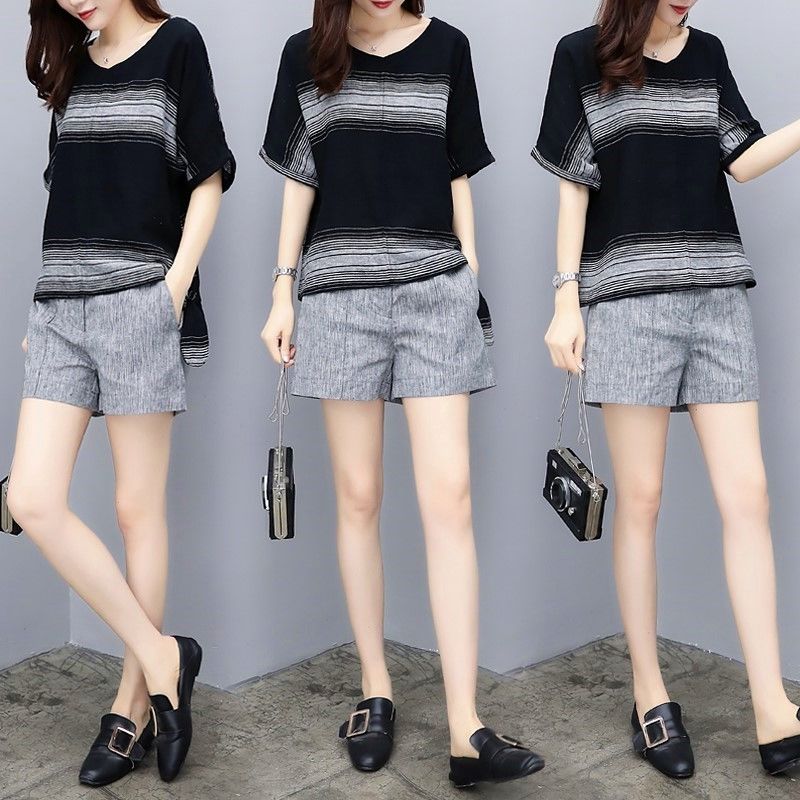 身高150的8090后女孩，9月穿阔腿裤套装，洋气还显腿长