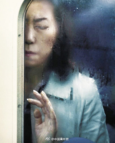 “东京挤车族”：早起的鸟儿有天妇罗吃