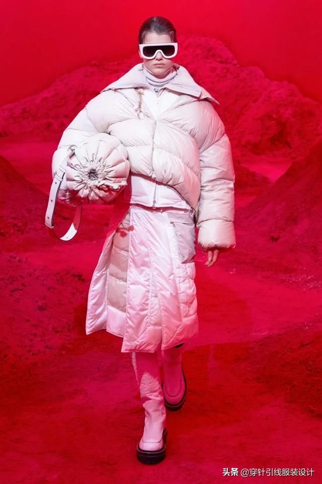 设计师@2020秋冬 Genius 系列：多个天才设计师的合作系列，MONCLER