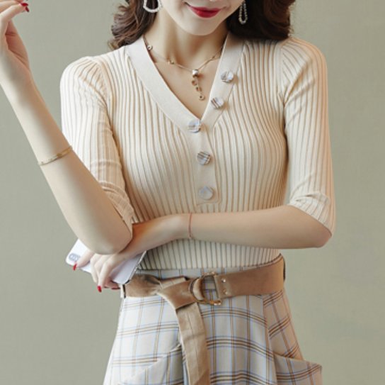 再漂亮的女人也别穿打底裤，瞧这种刚上新的套装裙，洋气有女人味