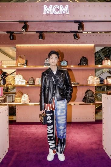 MCM复古音乐派对限时店登陆北京SKP 新生代偶像齐聚 奏响爱乐之声